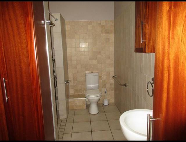 1 BEDROOM TOWNHOUSE FOR SALE IN RETIRE AT MIDSTREAM